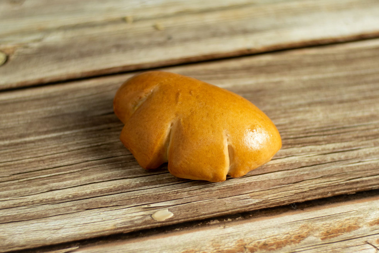 Custard cream bun カスタードクリームパン